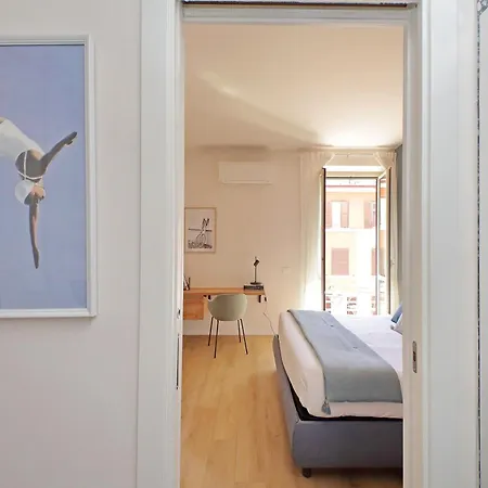Ych-eleganza E Confort Vicino Metro Re Di Apartment *