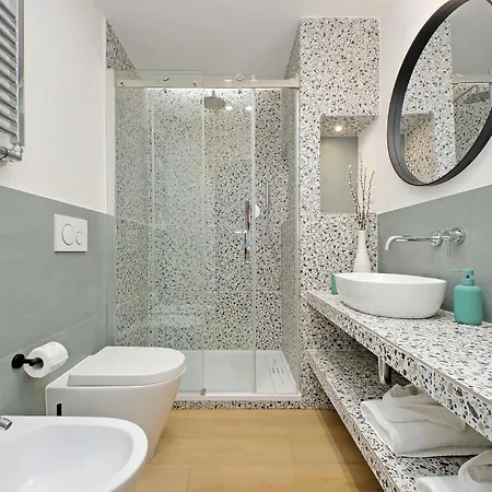 Ych-eleganza E Confort Vicino Metro Re Di Apartment