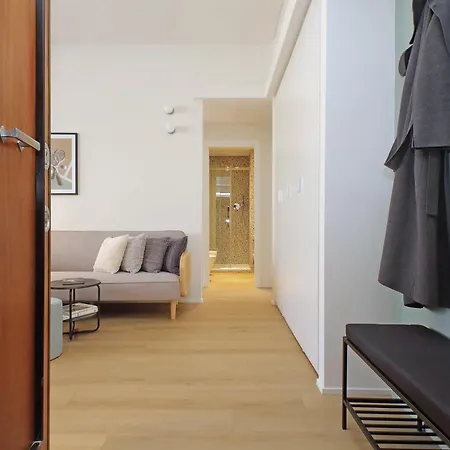 Apartment Ych-eleganza E Confort Vicino Metro Re Di Rome